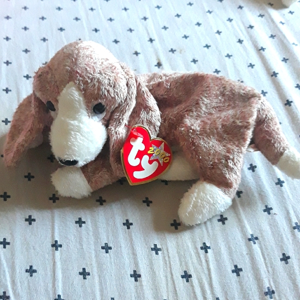 Sniffer Beanie Baby Plush Plushie Dog Basset Hound Holiday Toy Stuffed Valentine